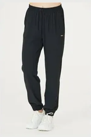 Athlecia Stoffhose Amis (1-tlg) aus schnell trocknendem Stretch-Material schwarz 32