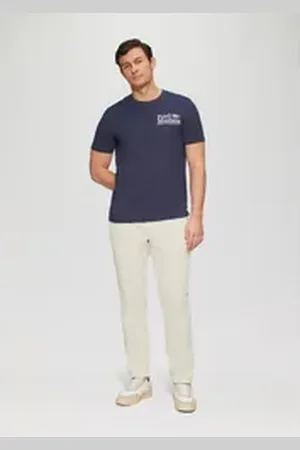 QS by s.Oliver Stoffhose Phoenix: Strukturierte Chino im Regular Fit Logo 38/32