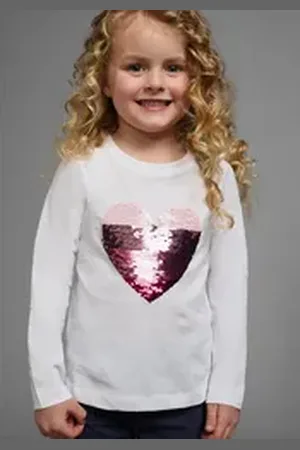 Kidsworld Langarmshirt, mit Paillettenherz zum Wenden Langarm, Basic-Passform, mit glitzernden Pailletten weiß 104/110