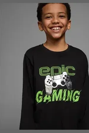 Kidsworld Langarmshirt Folienprint: EPIC GAMING langärmelige, mit Statement-Print, Rundhalsausschnitt, Basic-Stil schwarz 128/134