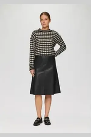 QS by s.Oliver BLACK LABEL Minirock Ausgestellter Rock aus Lederimitat Teilungsnähte schwarz 32