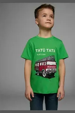 Kidsworld T-Shirt Feuerwehr-Druck: PLATZ DA Kurzarm, basic geschnitten, mit coolen Statements grün 104/110