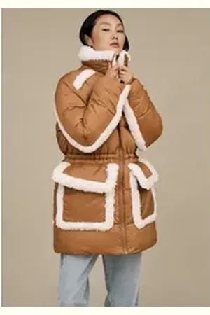 UGG UGG Steppmantel W AMAL PLUSHSEAM PUFFER COAT mit Plüschapplikationen braun L (40)