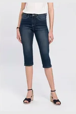 ARIZONA Caprijeans mit Schlitz am Saum schmale Passform, mit stylischen Nieten, hohe Taille blau 40