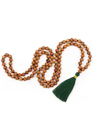 BODHI Perlenkette Mala Yoga Kette mit Sandelholz-Duft, farbige Quaste, 108 Perlen grün