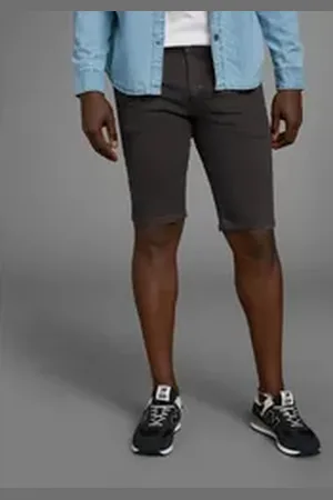ARIZONA Jeansshorts gerader Schnitt, knieumspielende Länge, niedrige Leibhöhe schwarz 40
