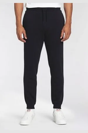 Converse Jogginghose GO-TO EMBROIDERED STAR CHEVRON BRUSHED BACK FLEECE SWEATPANT (1-tlg) Unisex schwarz L