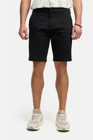INDICODE Chinoshorts INSeven mit dezenten Gesäßtaschen schwarz L