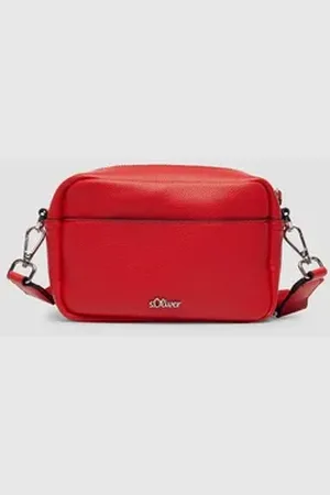 QS by s.Oliver Tragetasche Camera-Bag mit Logo-Schultergurt und Reißverschluss, Logo rot