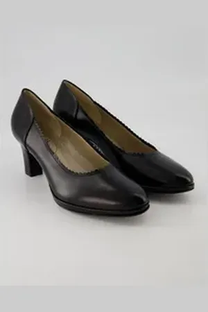 Dirndl + Bua 1938-01 Pumps schwarz 38,5 EU