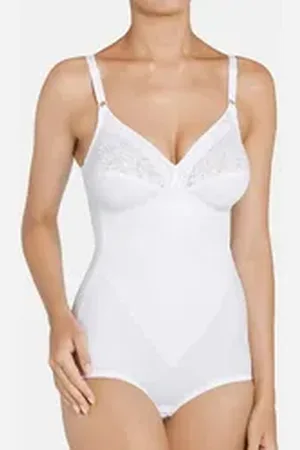 Triumph Shaping-Body Formfit BS (1-tlg) Body - Figurformend - Spitzendetails am oberen Cup weiß 80C