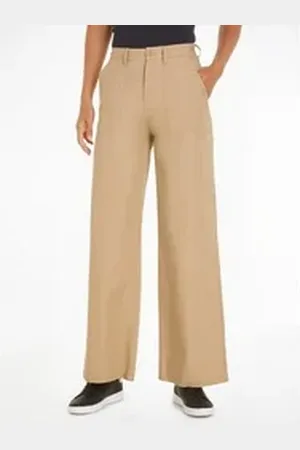 Tommy Hilfiger Cargohose TJW CLAIRE HR WIDE CARGO PANT mit Logopatch braun 25