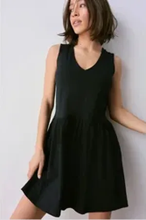 Next Minikleid Minikleid mit V-Ausschnitt aus Baumwolljersey (1-tlg) schwarz 42 (GB: 14)