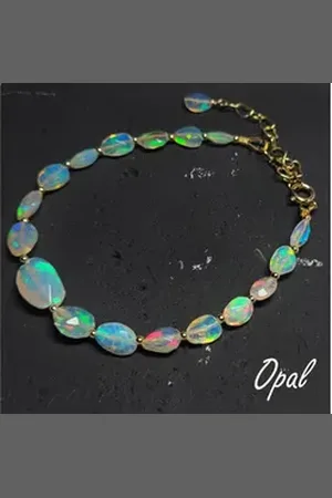Golden Armband Zierliches Opal Armband, Auffälliges echtem Opal Armband, Gold gefüllt