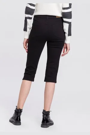 ARIZONA Caprijeans mit Schlitz am Saum schmale Passform, mit stylischen Nieten, hohe Taille