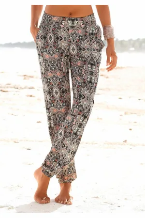 QS by s.Oliver Strandhose mit Alloverprint und Taschen, Stoffhose, Sommerhose, elastisch