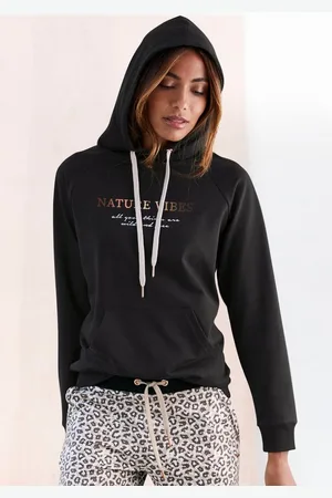 Lascana Hoodie mit Kängurutasche, Loungeanzug