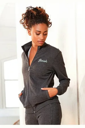 Bench Sweatjacke mit zwei Logo Stickereien, Loungeanzug