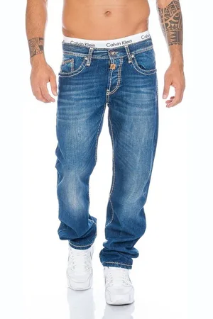 Cipo & Baxx Regular-fit-Jeans Herren Jeans mit modischen Nähten Stylische Kontrastnähte und kleine Abriebstellen in der Waschung - Verkäufer: Blackjack Fashion