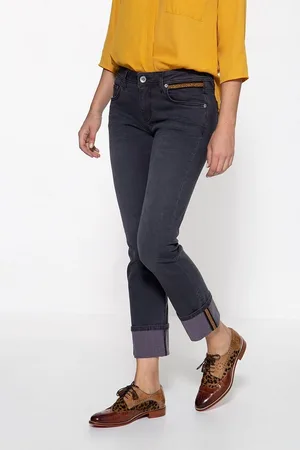 ATT Gerade Jeans Stella mit Beinaufschlag und aufgestepptem Band - Verkäufer: Deinetrends