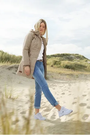 KangaROOS Winterjacke für die kalte Jahreszeit, aus leichtem Webstoff, modisch