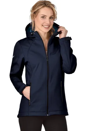 Trigema Softshelljacke Taillierte Softshell–Kapuzenjacke (1-St)