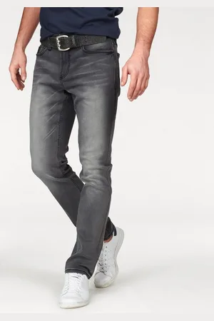 Bruno Banani Straight-Jeans Hutch gerade Beinform, teilweise mit modischen Destroyed-Effekten