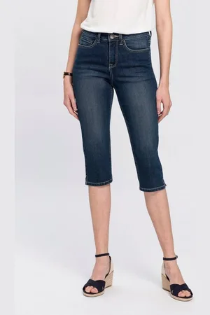 ARIZONA Caprijeans mit Schlitz am Saum schmale Passform, mit stylischen Nieten, hohe Taille
