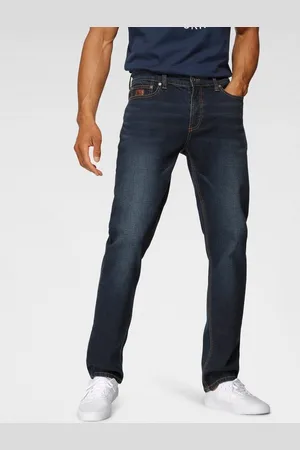 Bruno Banani Straight-Jeans Hutch gerade Beinform, teilweise mit modischen Destroyed-Effekten