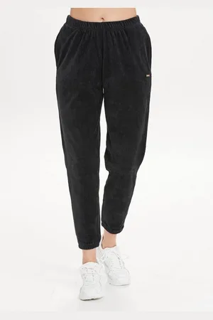 Athlecia Sporthose Marlie mit praktischem Dehnbund