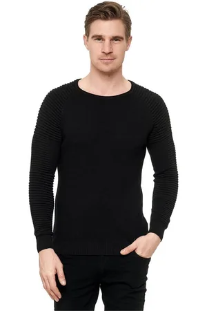 Rusty Neal Strickpullover mit modernem Rundhalsausschnitt