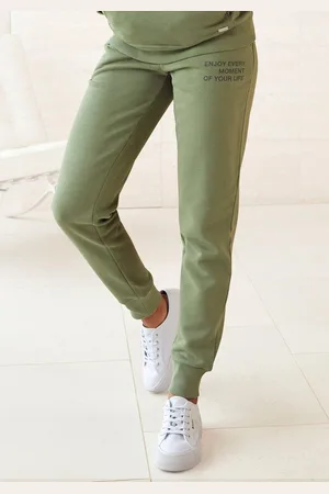 Buffalo Jogginghose mit seitlichen Eingrifftaschen, Loungeanzug
