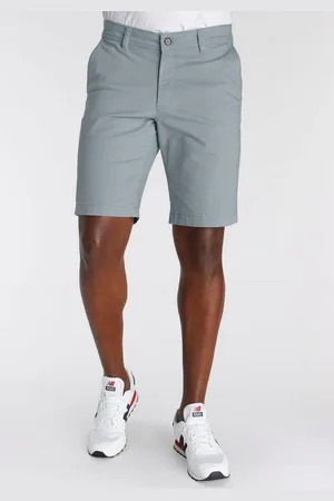 DELMAO Chinoshorts mit Details