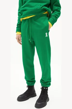 Armedangels Stoffhose AAIKE ICONIC CAPSULE Unisex (1-tlg., Regular Fit) Heavyweight Sweathose Regular Fit aus Bio-Baumwoll Mix - Verkäufer: