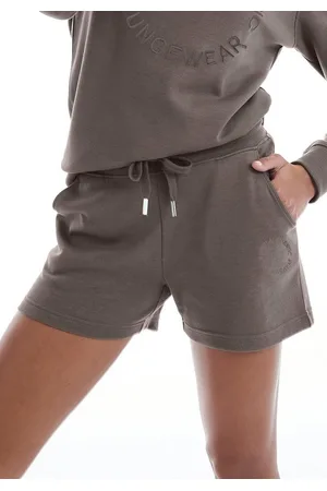 Bench Sweatshorts mit Logostickerei und seitlichen Taschen, Loungewear