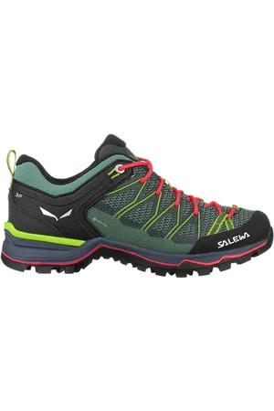 Salewa WS MTN TRAINER LITE GTX FELD GREEN/FLUO CORAL Trekkingschuh - Verkäufer: Sport Hübner
