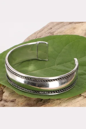 GURU-SHOP Armreif Tibet Armreifen, silberfarbener Boho Ethno.. - Verkäufer: