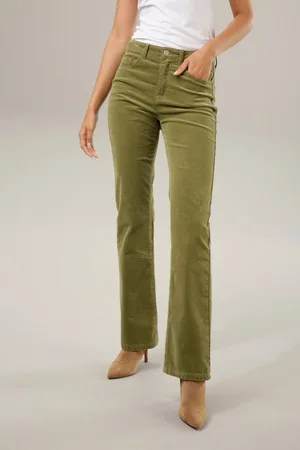 Aniston Cordhose in trendiger Bootcut-Form