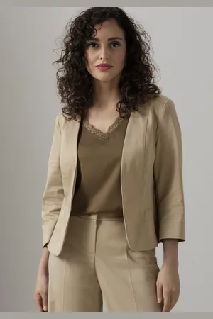 Bianca Kurzblazer CAROLIN in modernem edlen Look mit V-Ausschnitt - Verkäufer: