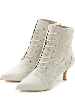 Lascana Schnürstiefelette in sexy Spitzen Optik, Stiefel
