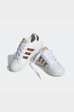 adidas GRAND COURT SUSTAINABLE LACE Sneaker Design auf den Spuren des adidas Superstar