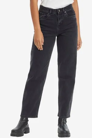 Tamaris Straight-Jeans mit Logo-Badge - NEUE KOLLEKTION