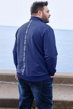 Men Plus Sweatshirt Men+ Sweattroyer Rücken-Schrift Stehkragen - Verkäufer: Popken Fashion Group