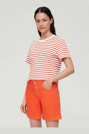 QS by s.Oliver Jeansshorts Jeans-Shorts Betsy / Slim Fit / Mid Rise / Regular Leg Label-Patch - Verkäufer: