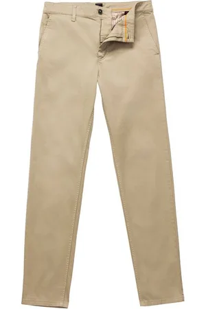 HUGO BOSS Chinohose Chino_tapered mit BOSS Logo hinten