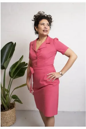 Very Cherry Midikleid – modisches Bleistiftkleid fällt klein aus - Verkäufer: Schneider Fashion Store
