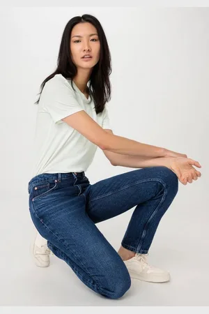 hessnatur 5-Pocket-Jeans HANNA High Rise Mom aus reinem Bio-Denim (1-tlg) - Verkäufer: