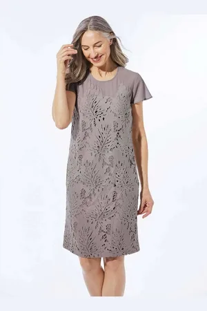 GOLDNER Abendkleid Kurzgröße: Kleid aus sommerlicher Spitze - Verkäufer:
