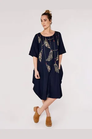 Apricot Druckkleid Feather Necklace Print Cocoon Dress, (1-tlg) mit Seitentaschen - Verkäufer: