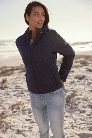 ELBSAND Steppjacke Mit verstellbarer Kapuze